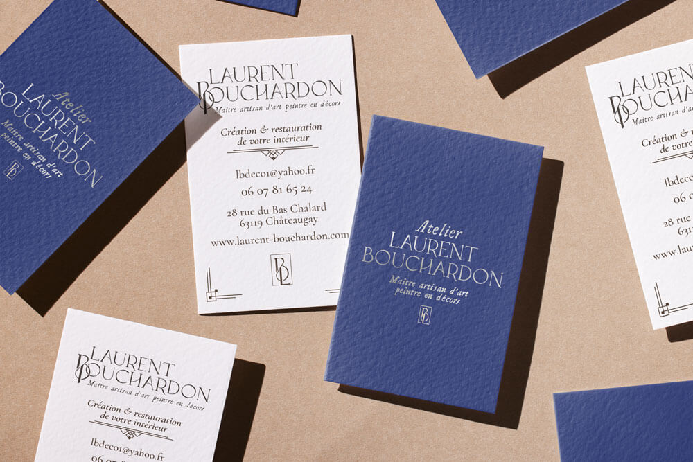 réalisation d'un logo et de cartes de visites pour l'Atelier Bouchardon, artisan peintre